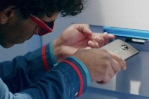 Moto Z2 Play chega oficialmente no Brasil
