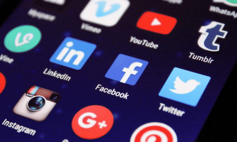 Facebook, Instagram, Twitter, Linkedin, Youtube, Tumblr