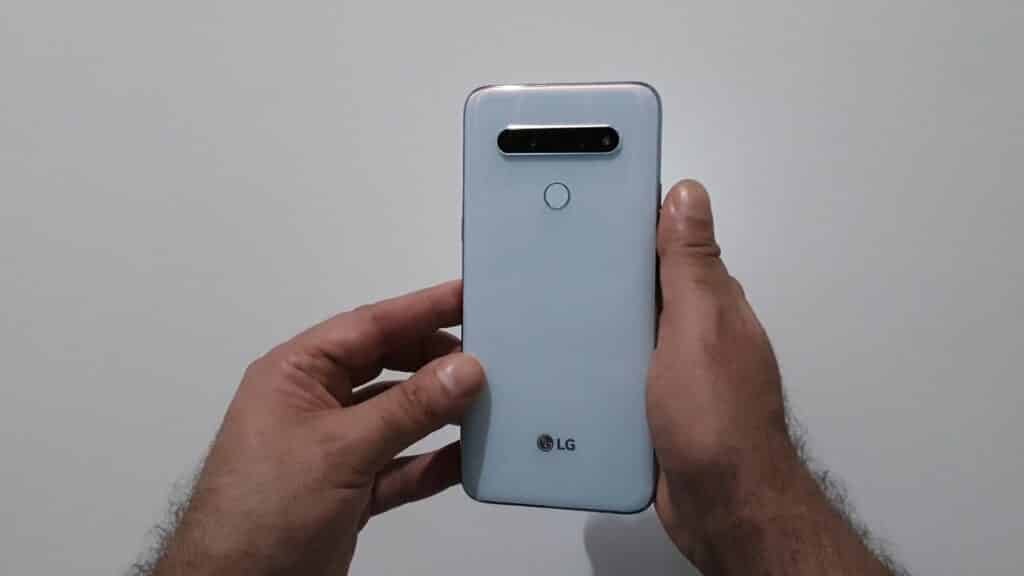 LG K61 - Traseira