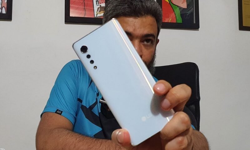 LG Velvet Review