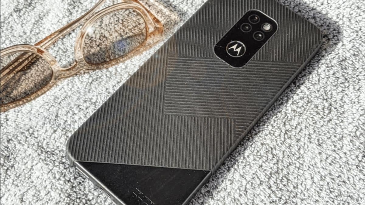 Motorola defy 2021 обзор