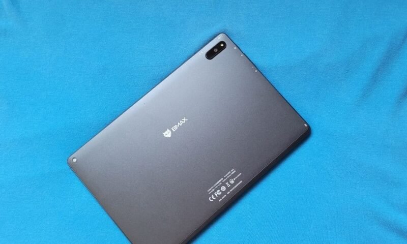 BMAX MaxPad i10, o tablet barato para estudo e diversão  | Análise/Review