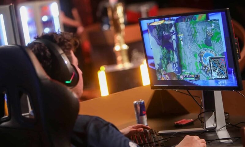 LOL Red Bull Solo Q
