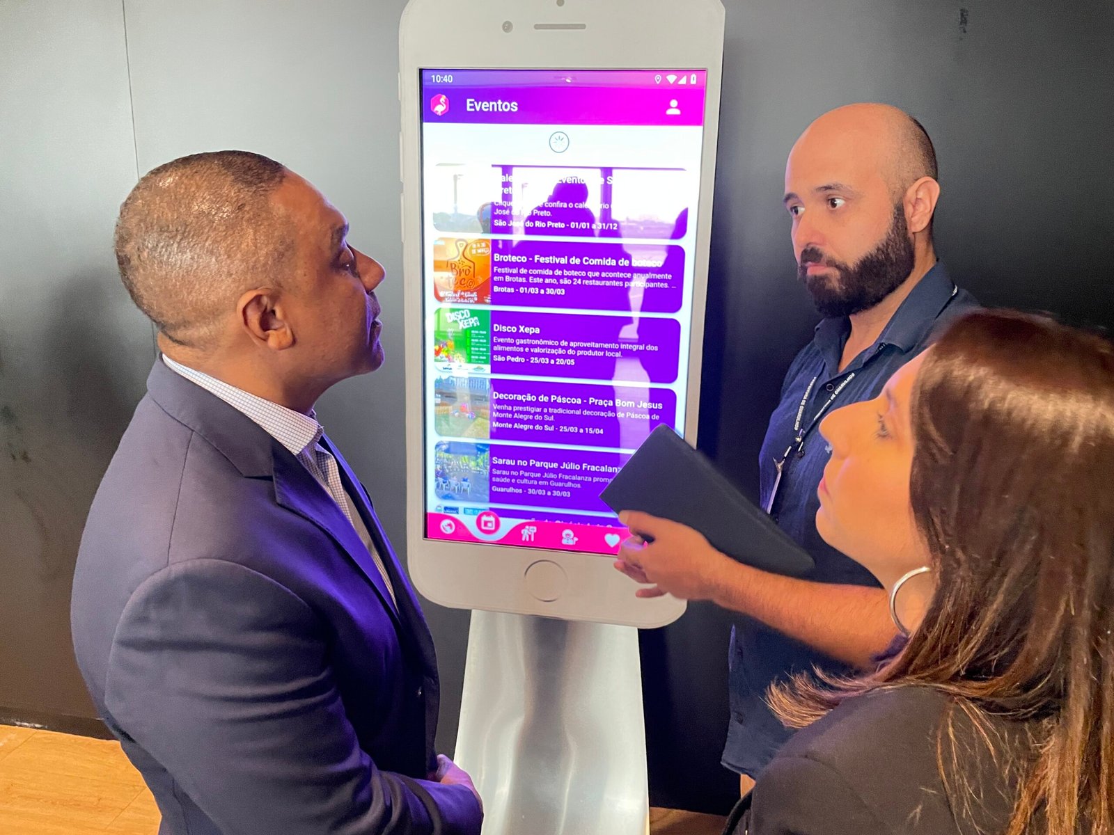 Guarulhos lança guia turístico digital gratuito no aeroporto