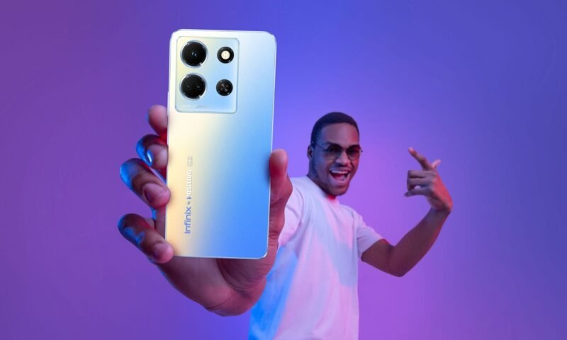 Infinix Note 30 5G chega ao Brasil com 256GB, carregamento rápido e preço interessante