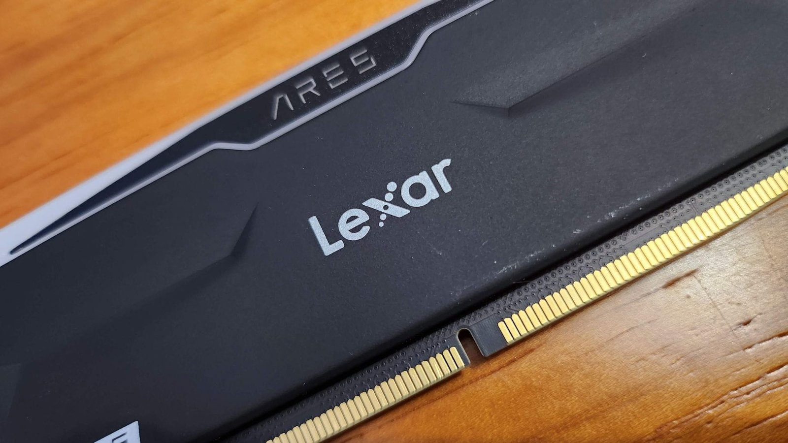 Lexar ARES RGB DDR5