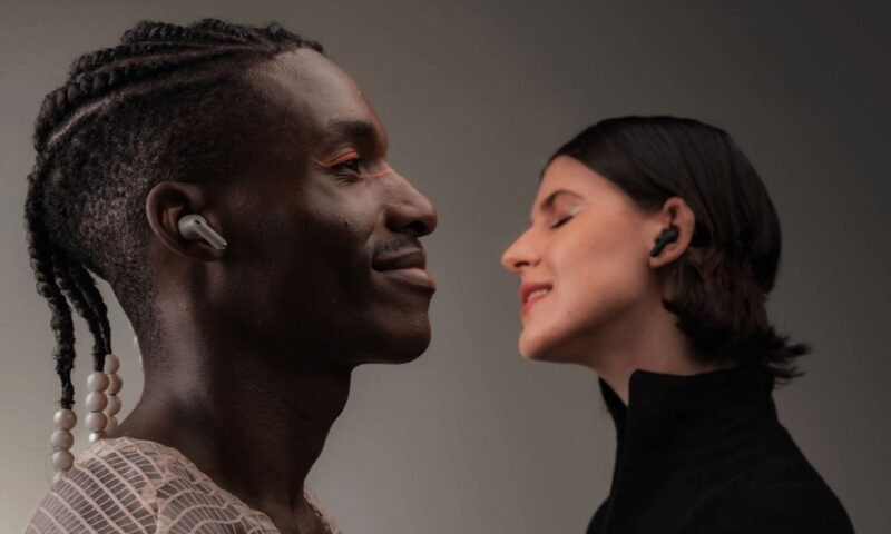 Motorola Buds Plus Sound by Bose