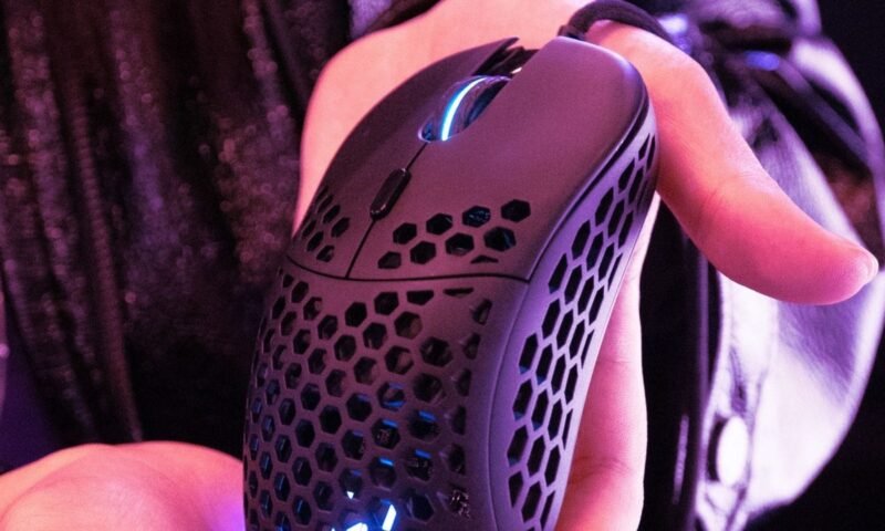Warrior anuncia nova linha gamer com foco na experiência de uso e confirma garantia de 3 anos
