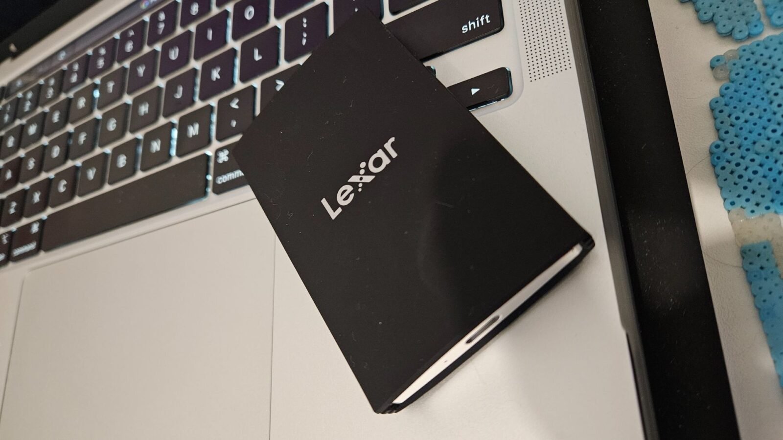 Lexar ARMOR 700
