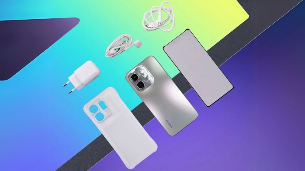 Imagem mostra itens inclusos na caixa do Infinix Hot 50i, sendo visto na primeira linha um carregador, fone de ouvido e cabo USB-C e na parte de baixo, capa de silicone, o aparelho e uma película