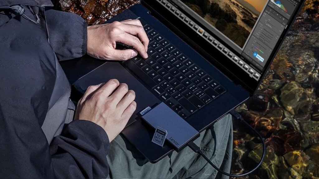 Lexar Armor Silver Pro